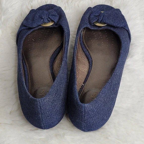 Clarks Artisan Blue Flat Shoes Women's Size 8.5 - Picture 7 of 9